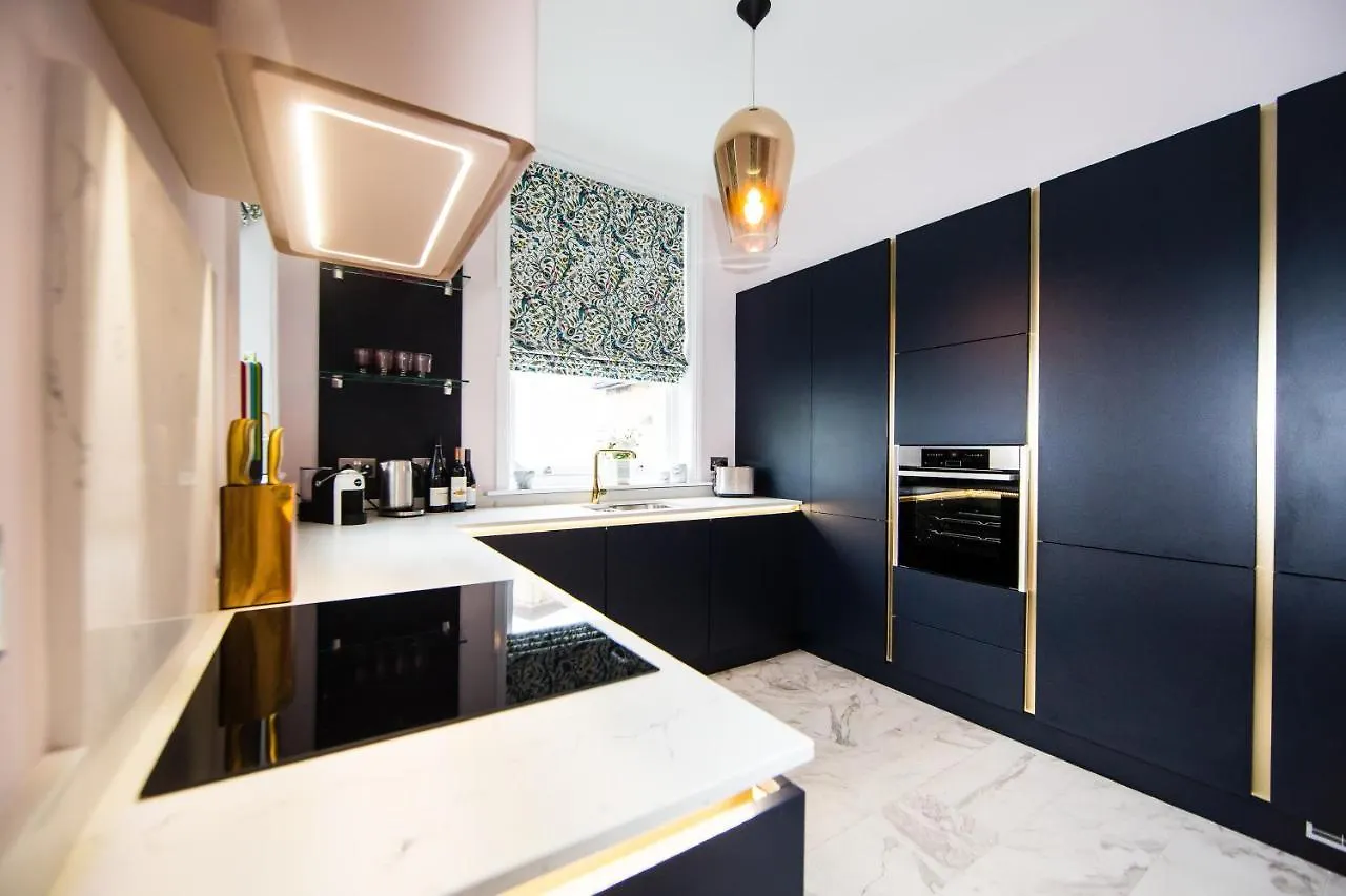 Maison Parfaite Hg1 - 2 Luxury Apartments With Parking Space - In Town Centre Harrogate