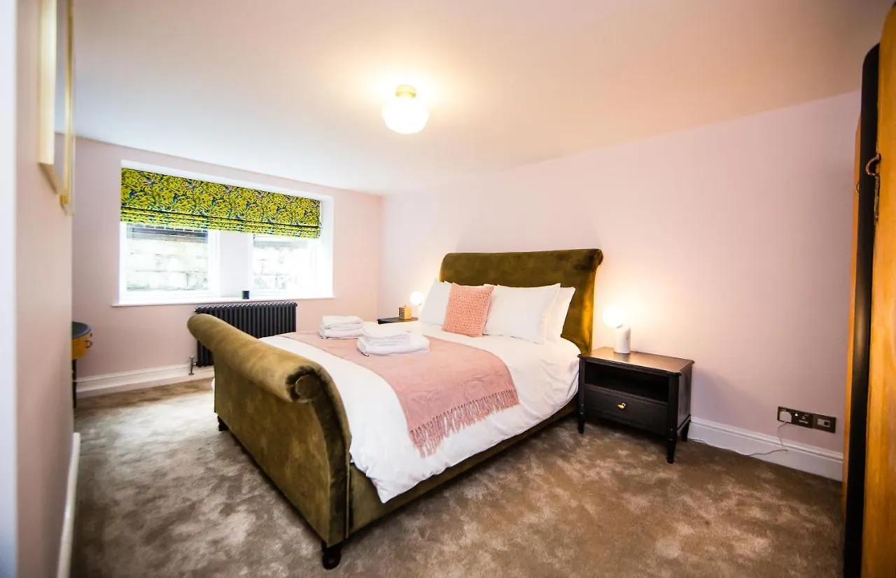 Maison Parfaite Hg1 - 2 Luxury Apartments With Parking Space - In Town Centre Harrogate