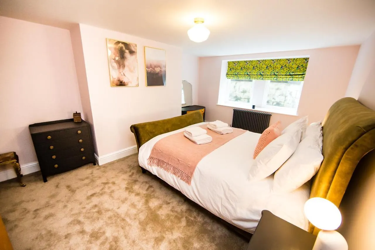 Maison Parfaite Hg1 - 2 Luxury Apartments With Parking Space - In Town Centre Harrogate