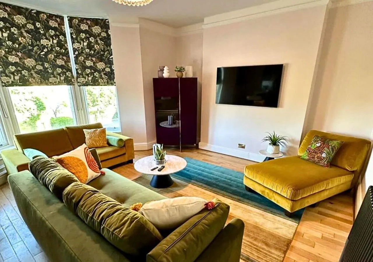 Maison Parfaite Hg1 - 2 Luxury Apartments With Parking Space - In Town Centre Harrogate
