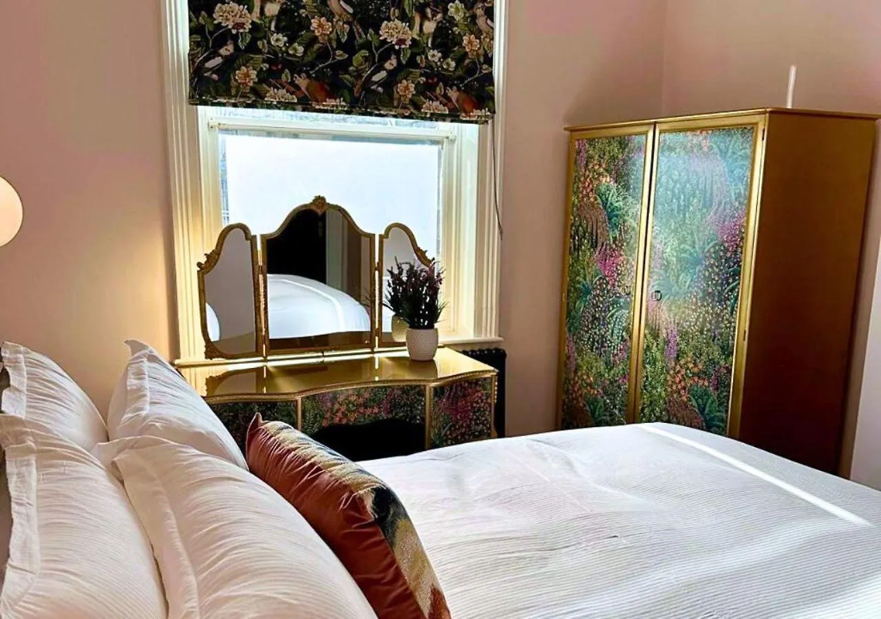 Maison Parfaite Hg1 - 2 Luxury Apartments With Parking Space - In Town Centre Harrogate